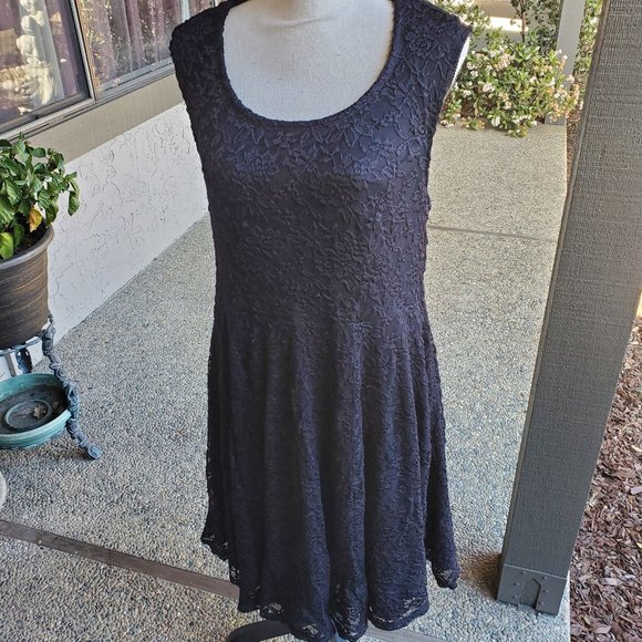 torrid Dresses & Skirts - Torrid lace dress sz 1